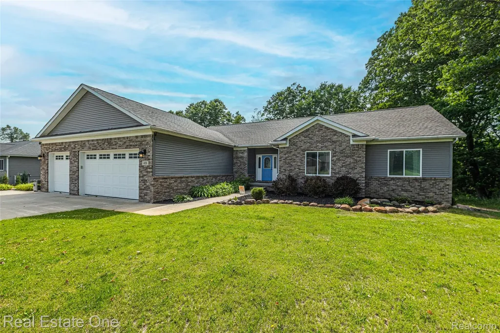 428 Pheasant Ridge Court Brandon Charter Township MI 48462