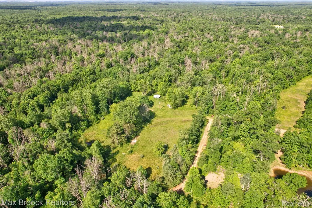 622 Moonlight Drive Lee Township MI 48640