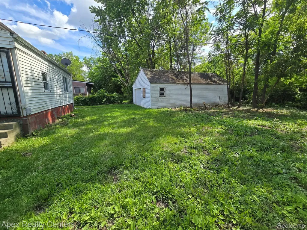 7671 - 7675 Evergreen Avenue Detroit City MI 48228