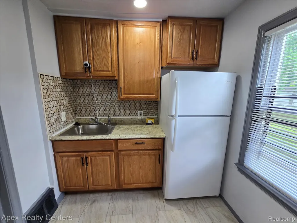 7671 - 7675 Evergreen Avenue Detroit City MI 48228