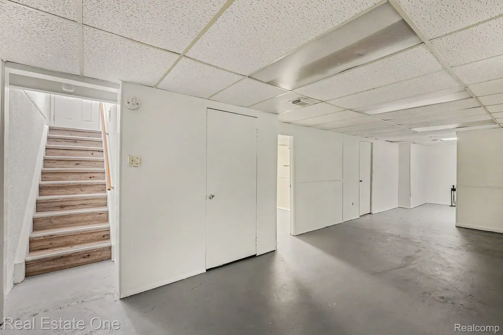 3254 Garden Avenue Royal Oak City MI 48073