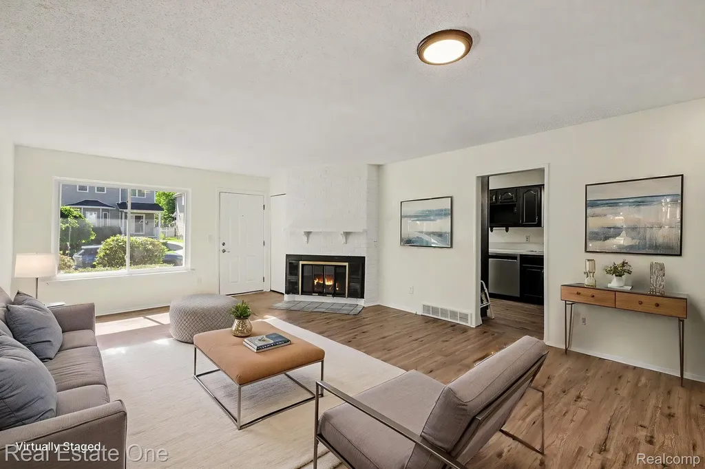 3254 Garden Avenue Royal Oak City MI 48073