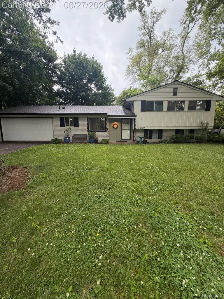 29191 Bannockburn Street Farmington Hills City MI 48334