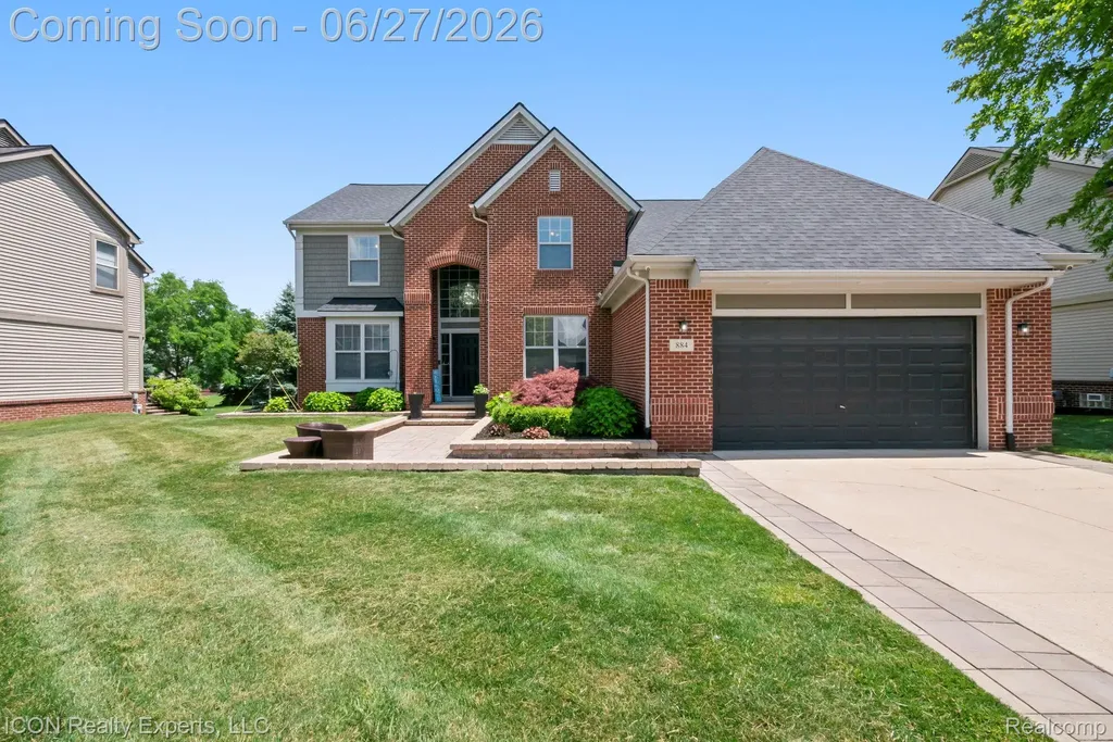 884 Grandview Drive Commerce Charter Township MI 48390