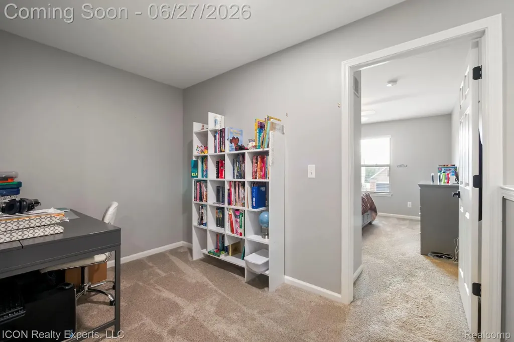 884 Grandview Drive Commerce Charter Township MI 48390