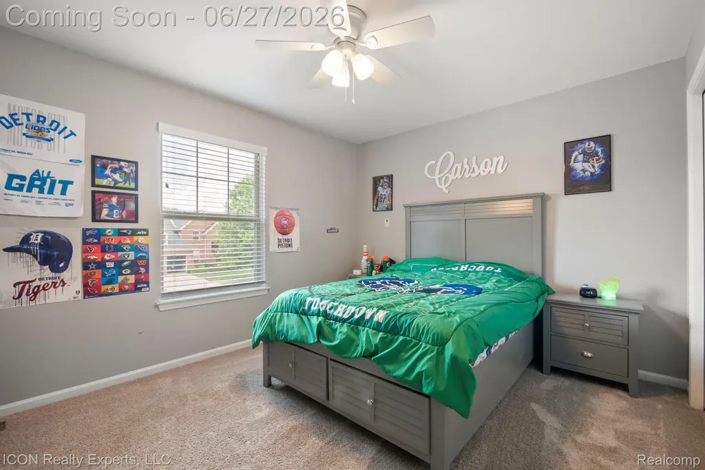 884 Grandview Drive Commerce Charter Township MI 48390
