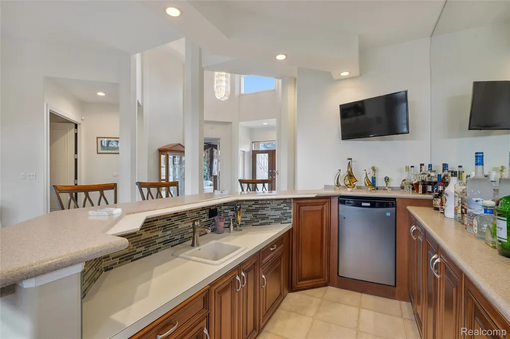 49539 Nautical Drive Chesterfield Township MI 48047