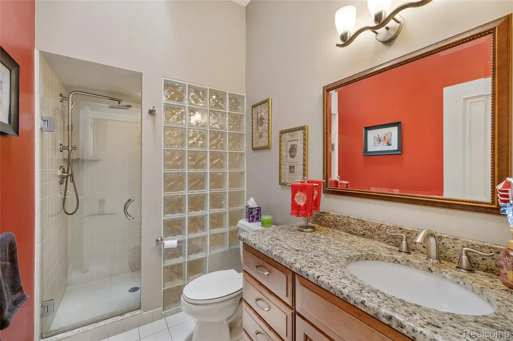 49539 Nautical Drive Chesterfield Township MI 48047