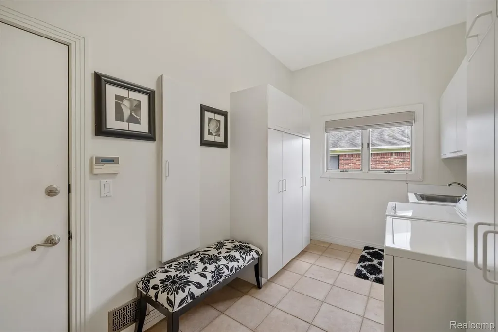 49539 Nautical Drive Chesterfield Township MI 48047