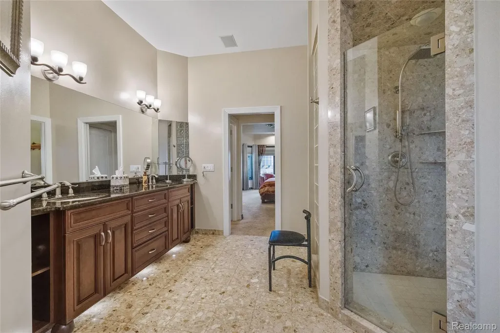 49539 Nautical Drive Chesterfield Township MI 48047