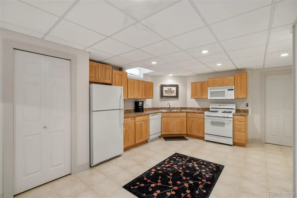 49539 Nautical Drive Chesterfield Township MI 48047