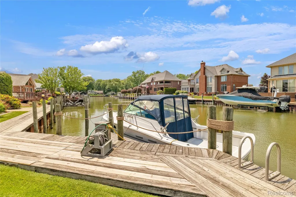 49539 Nautical Drive Chesterfield Township MI 48047