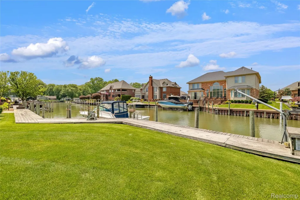 49539 Nautical Drive Chesterfield Township MI 48047