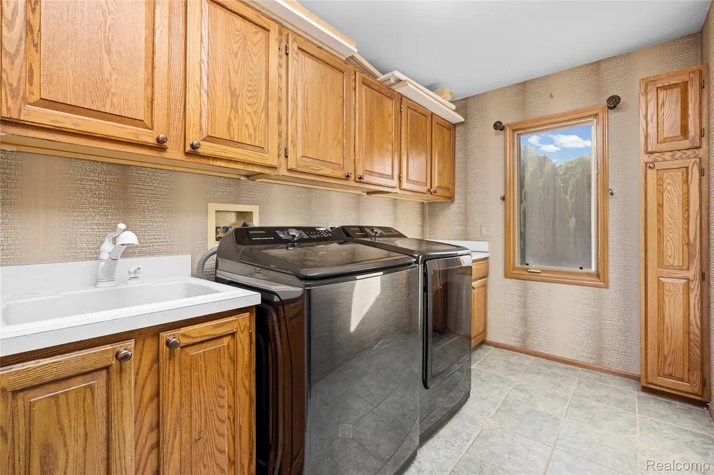53961 Sutherland Court Shelby Charter Township MI 48316