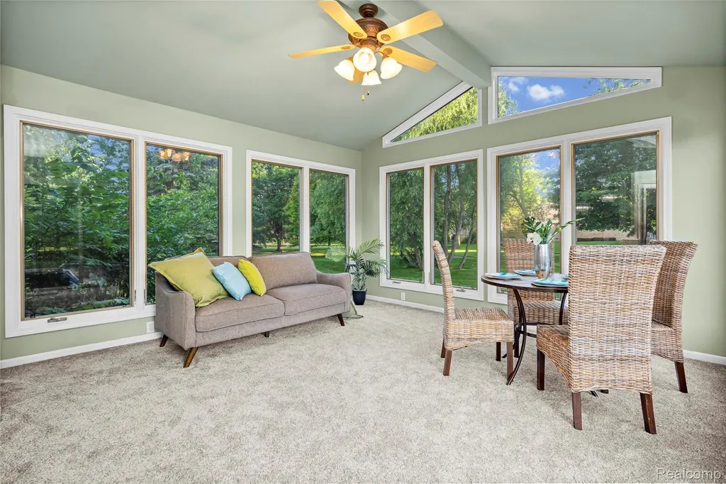 53961 Sutherland Court Shelby Charter Township MI 48316