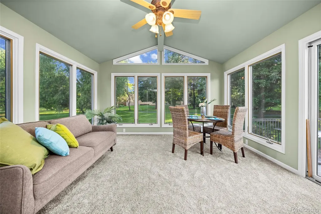 53961 Sutherland Court Shelby Charter Township MI 48316