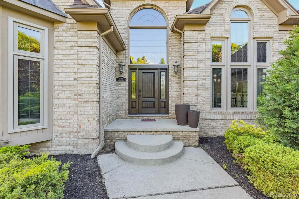 53961 Sutherland Court Shelby Charter Township MI 48316