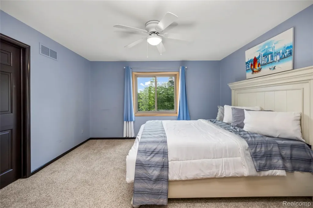53961 Sutherland Court Shelby Charter Township MI 48316