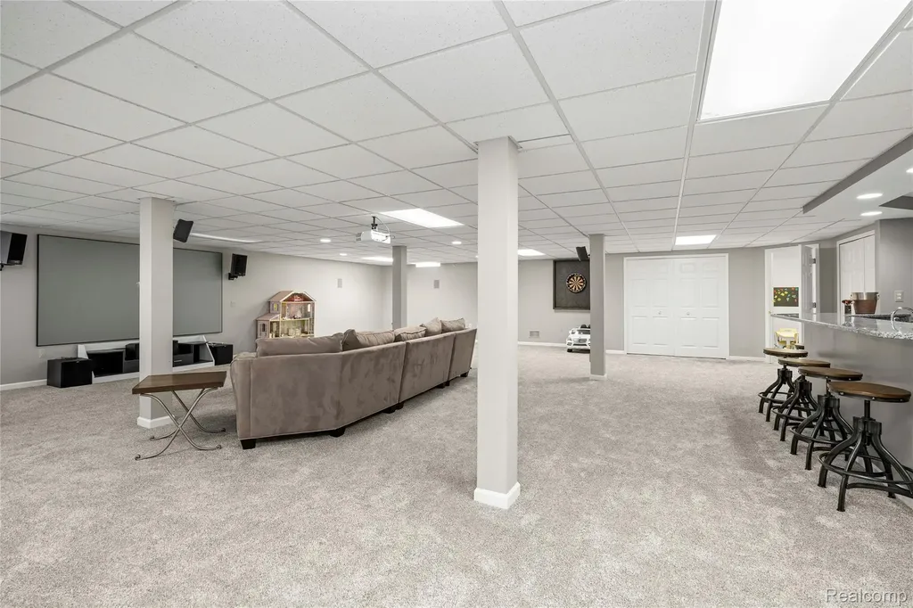 53961 Sutherland Court Shelby Charter Township MI 48316