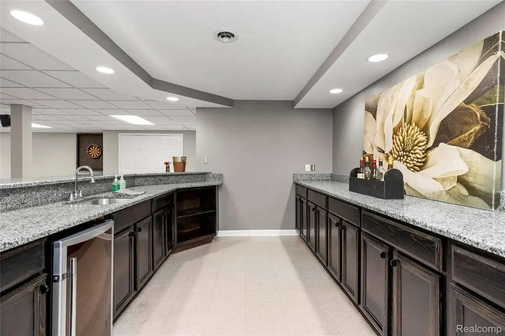 53961 Sutherland Court Shelby Charter Township MI 48316