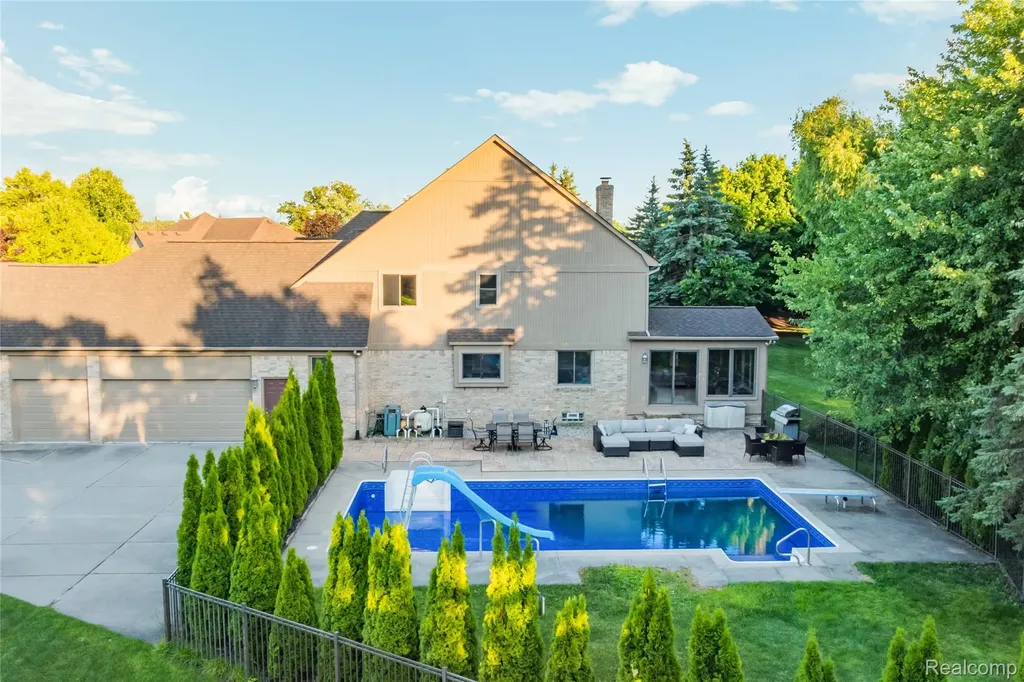 53961 Sutherland Court Shelby Charter Township MI 48316