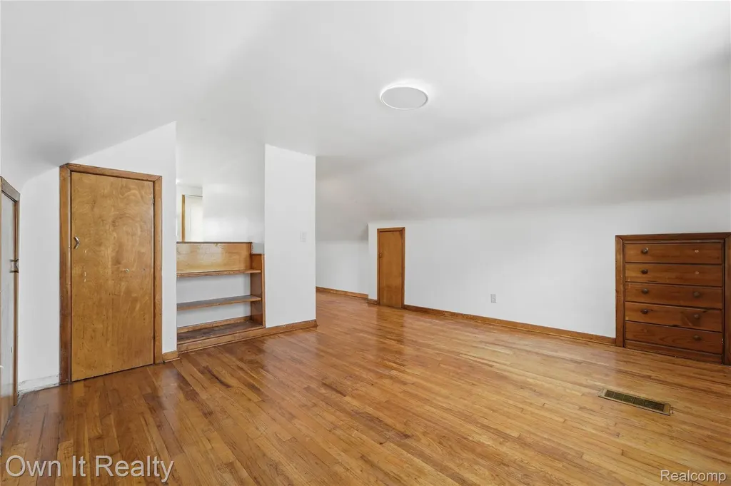 6454 Vaughan Street Detroit City MI 48228