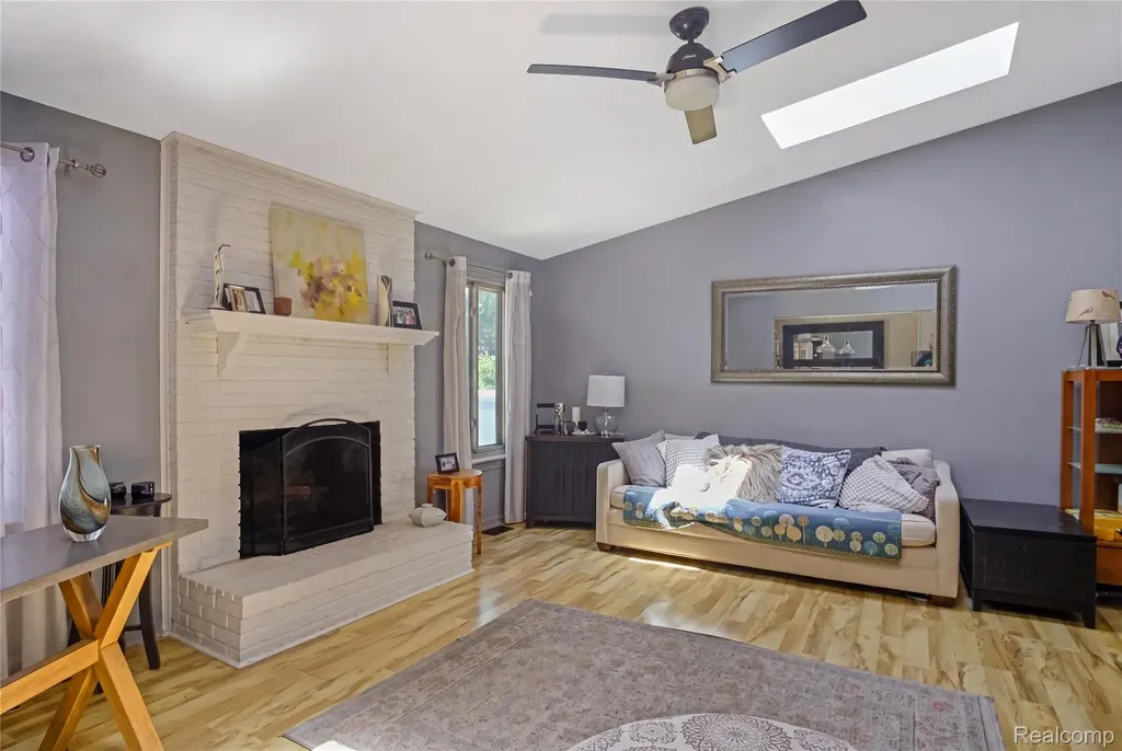 7878 Charrington Drive Canton Charter Township MI 48187