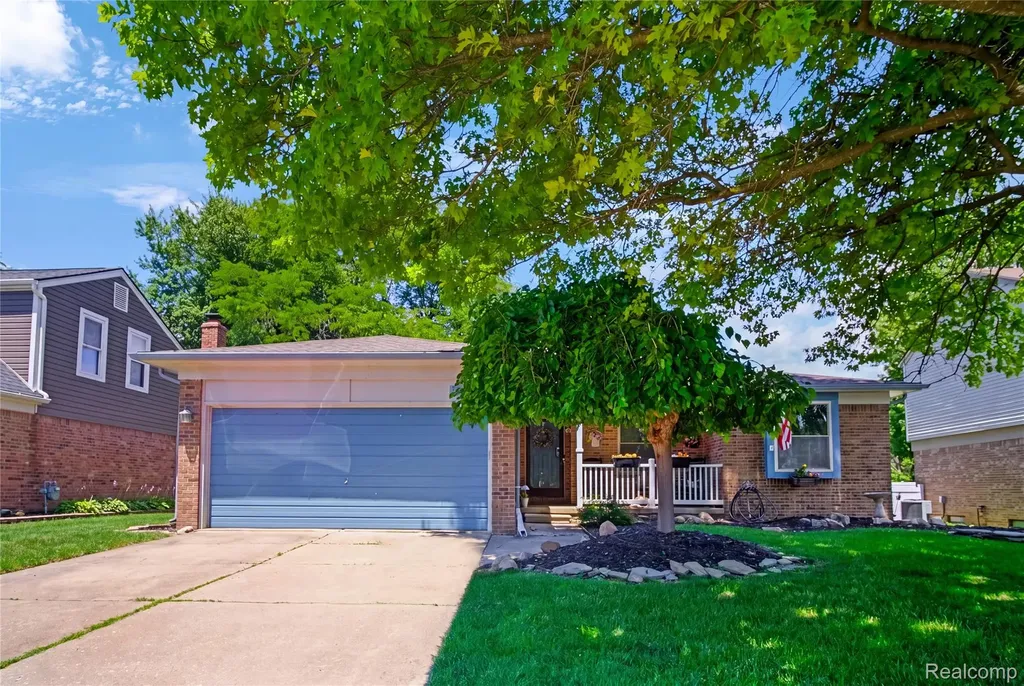7878 Charrington Drive Canton Charter Township MI 48187