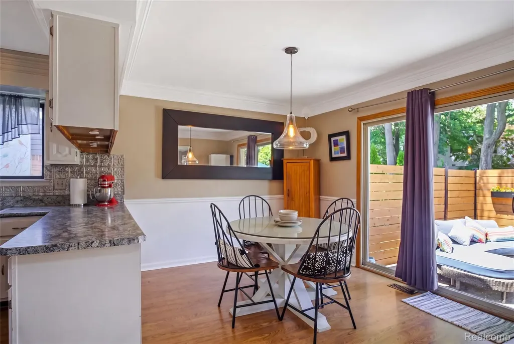 7878 Charrington Drive Canton Charter Township MI 48187