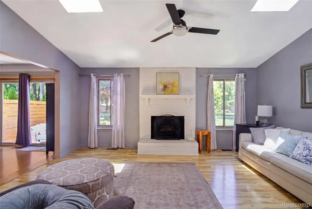 7878 Charrington Drive Canton Charter Township MI 48187
