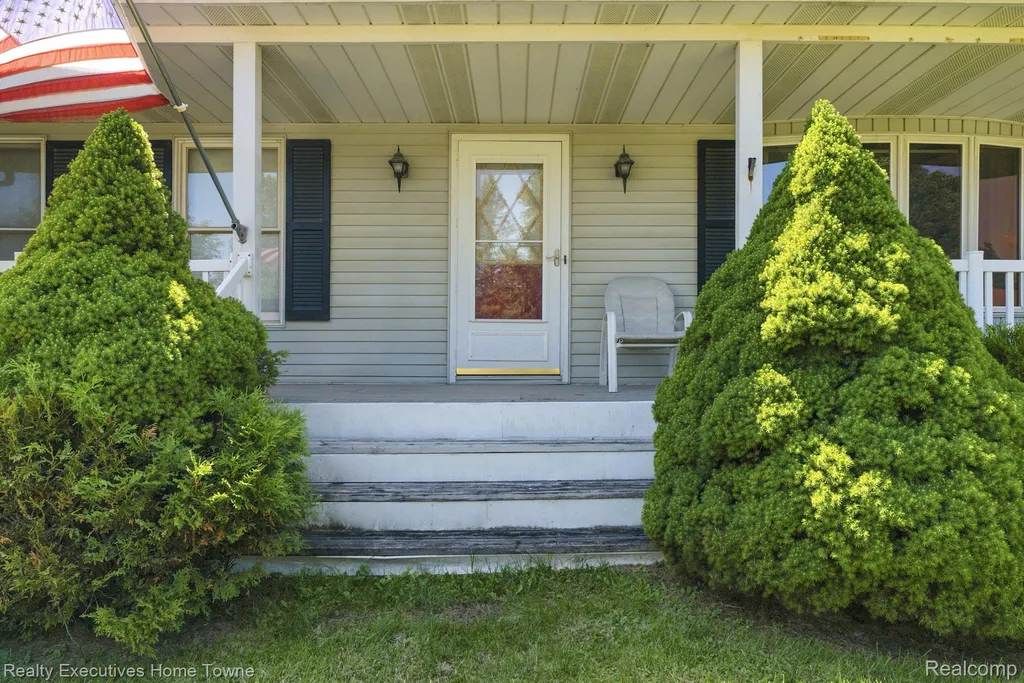 959 Braidwood Road Riley Township MI 48041