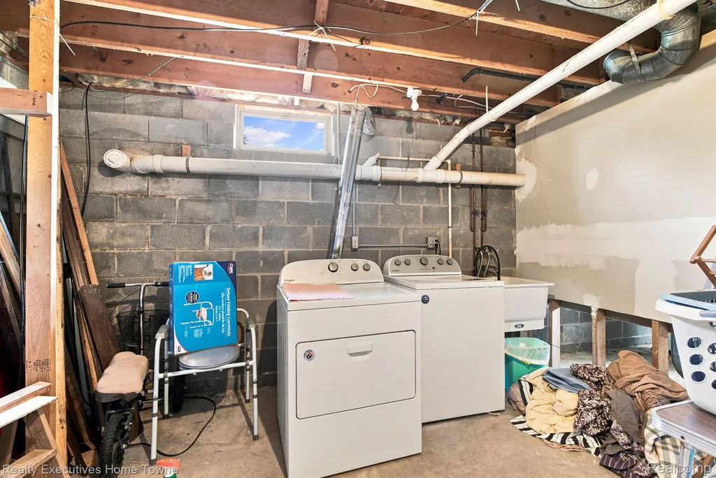 959 Braidwood Road Riley Township MI 48041