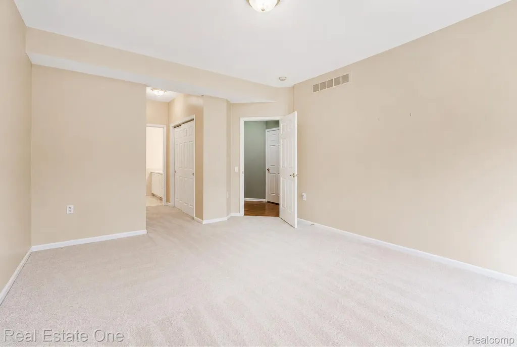 3622 Camden Court Auburn Hills City MI 48326
