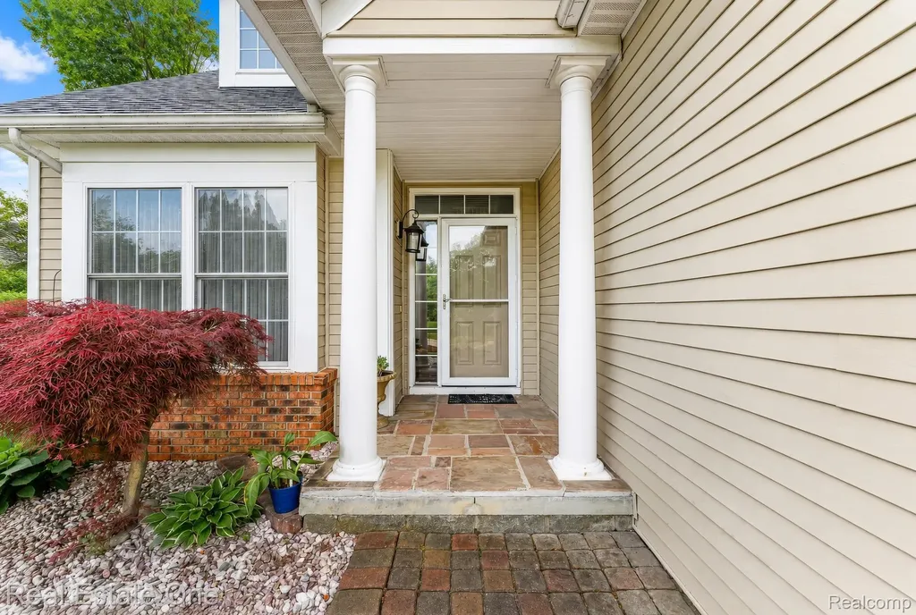 3622 Camden Court Auburn Hills City MI 48326