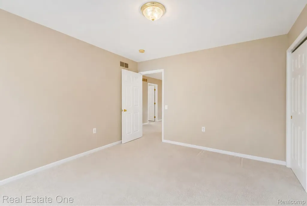 3622 Camden Court Auburn Hills City MI 48326