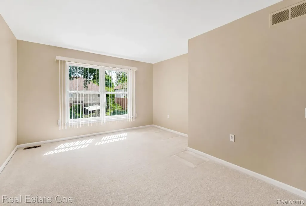 3622 Camden Court Auburn Hills City MI 48326