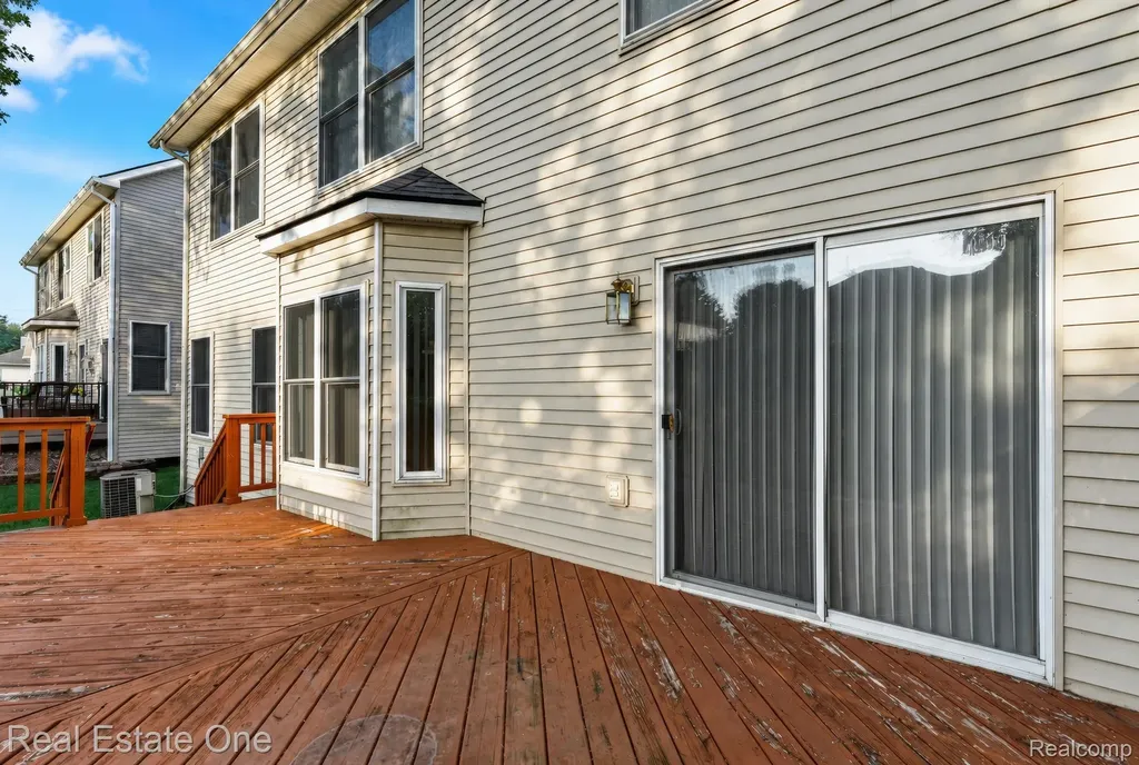3622 Camden Court Auburn Hills City MI 48326