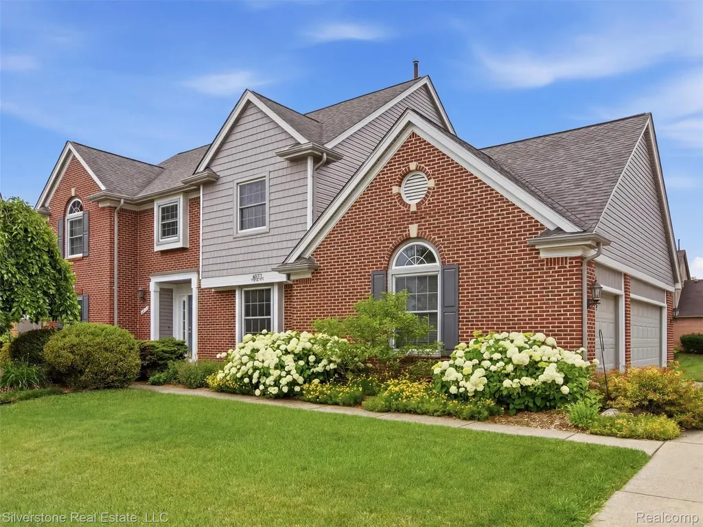 6577 Edith Court Troy City MI 48085