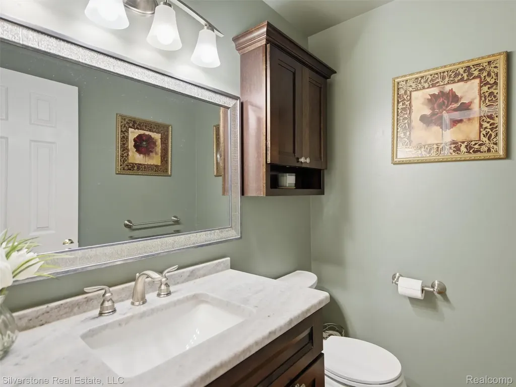 6577 Edith Court Troy City MI 48085