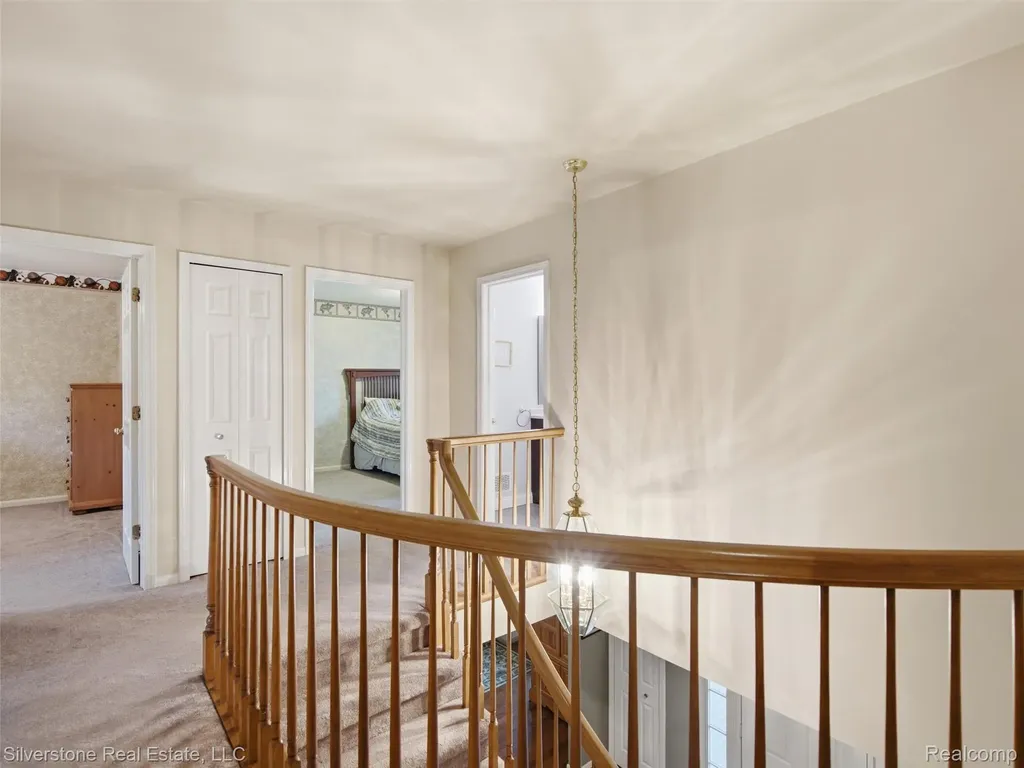 6577 Edith Court Troy City MI 48085