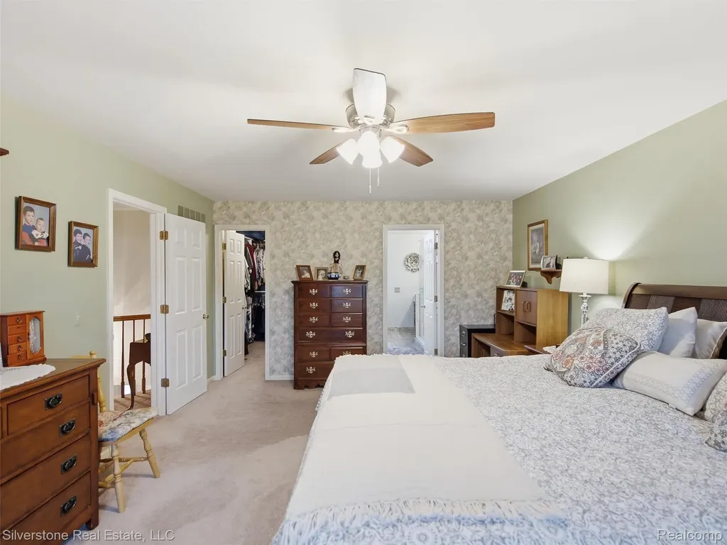 6577 Edith Court Troy City MI 48085