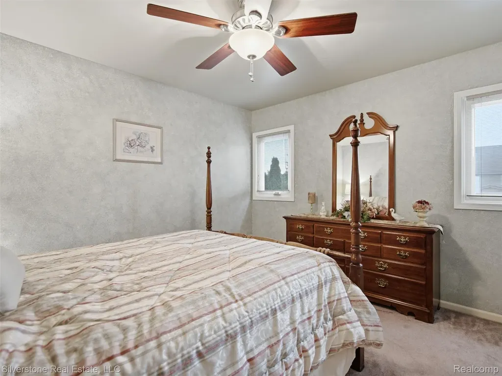 6577 Edith Court Troy City MI 48085