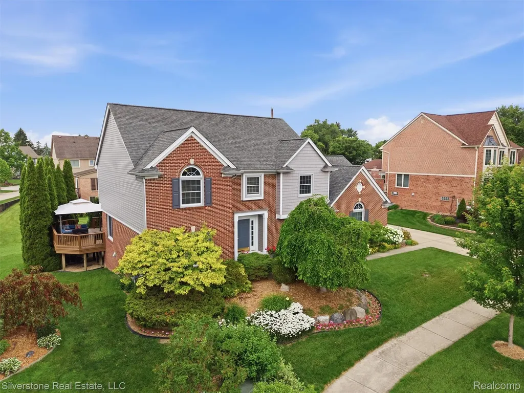 6577 Edith Court Troy City MI 48085