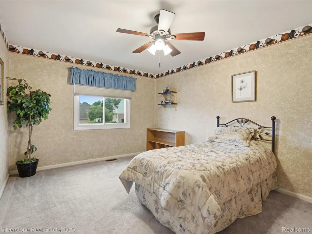 6577 Edith Court Troy City MI 48085