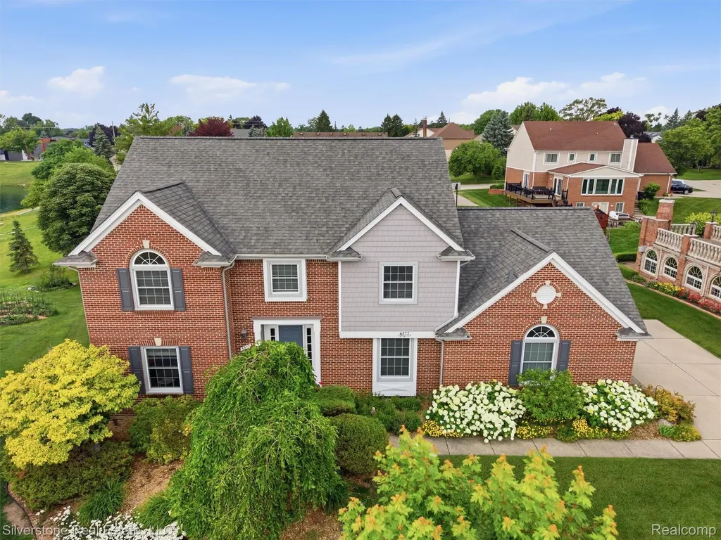6577 Edith Court Troy City MI 48085