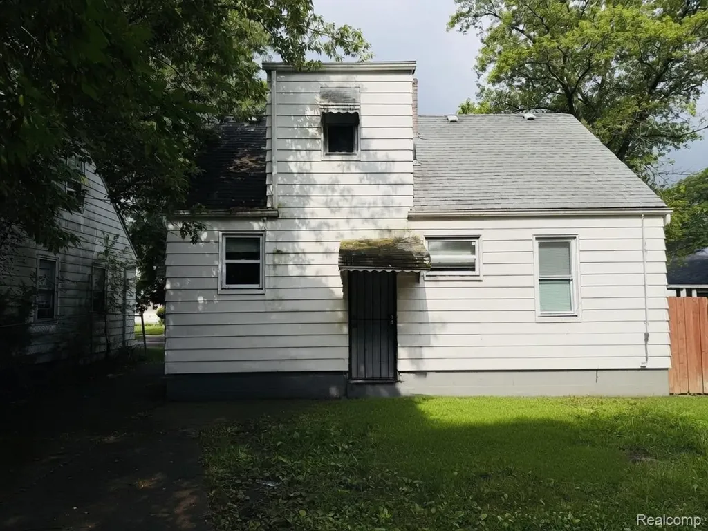 18732 Greenview Avenue Detroit City MI 48219