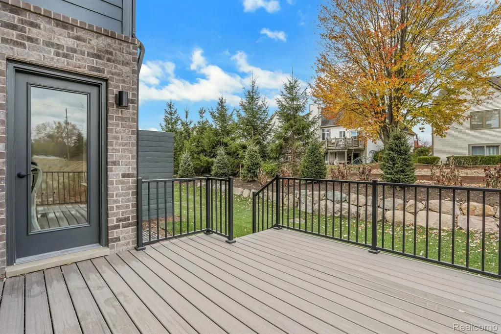 3012 Canopy Tree Way Pittsfield Charter Township MI 48103