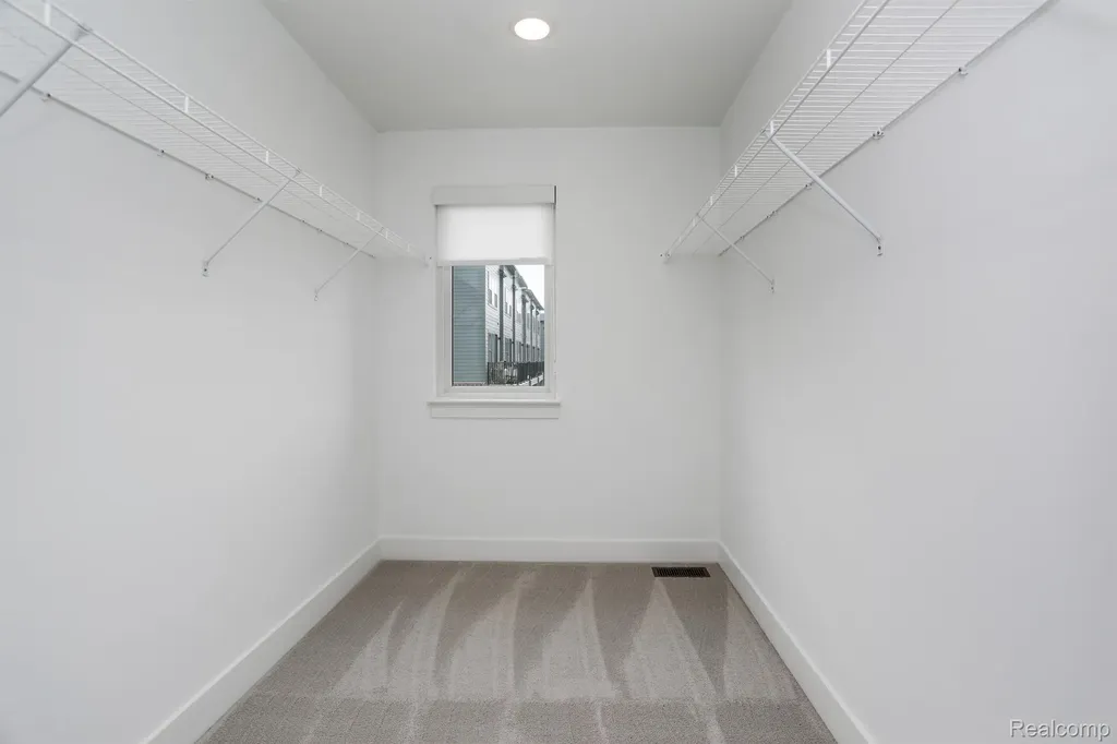 3012 Canopy Tree Way Pittsfield Charter Township MI 48103