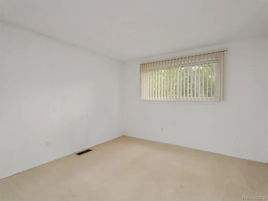 3817 Dalice Drive West Bloomfield Charter Township MI 48323