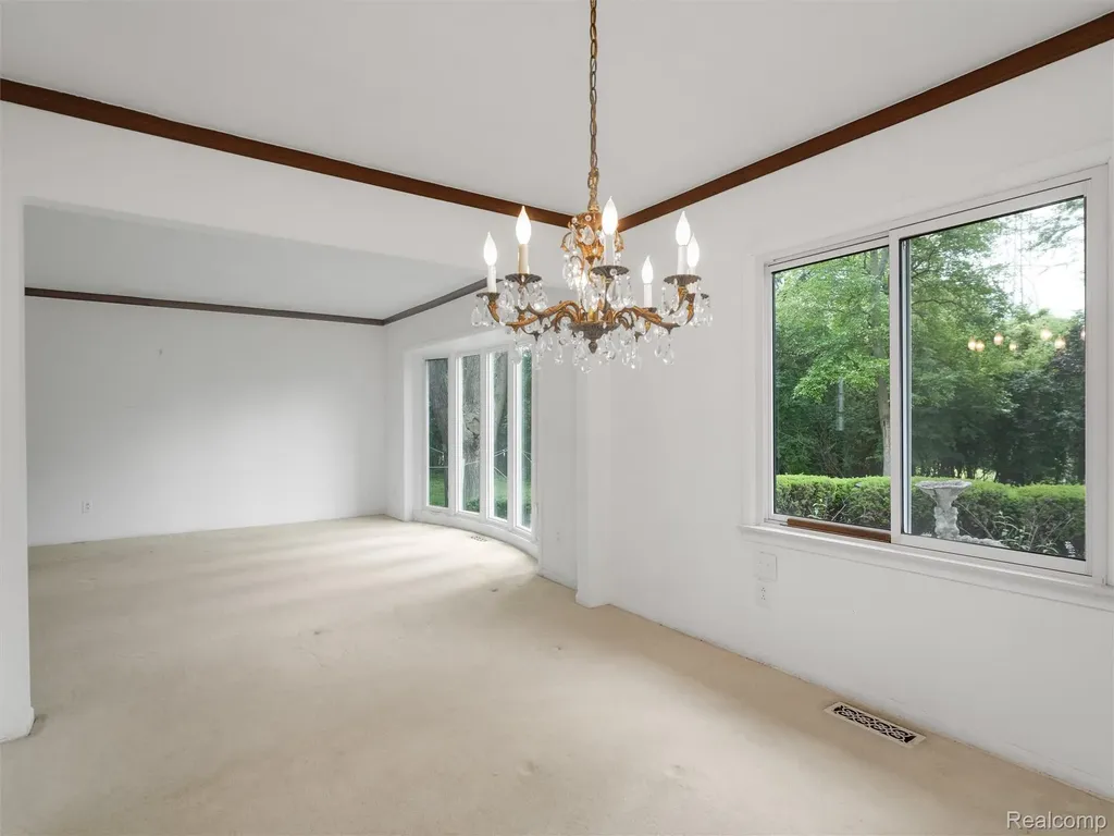 3817 Dalice Drive West Bloomfield Charter Township MI 48323